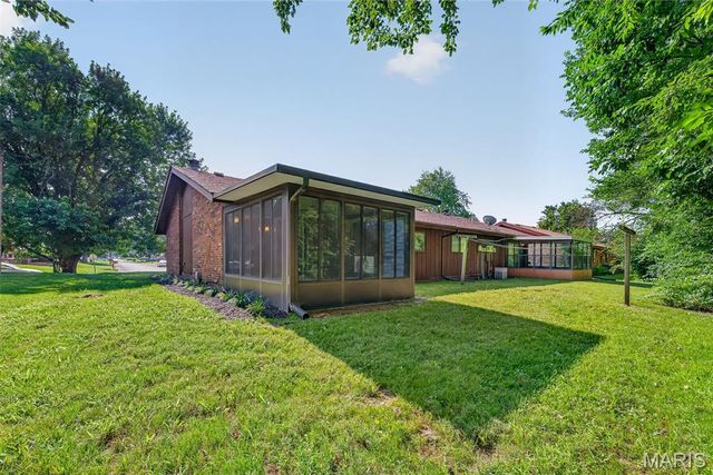 153 Paulette Drive, Belleville, IL 62226