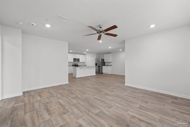 7349 Lakeside Oak Ct, Pensacola, FL 32526