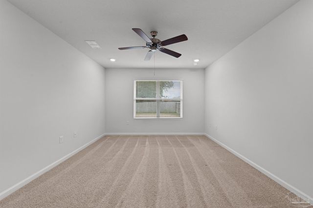 7349 Lakeside Oak Ct, Pensacola, FL 32526