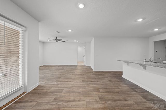 7349 Lakeside Oak Ct, Pensacola, FL 32526