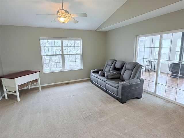 4007 Treeline Court NE, Cedar Rapids, IA 52411