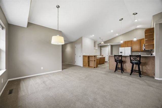 4007 Treeline Court NE, Cedar Rapids, IA 52411