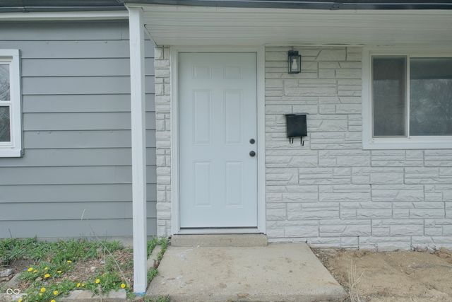 8304 Schoen Drive, Indianapolis, IN 46226