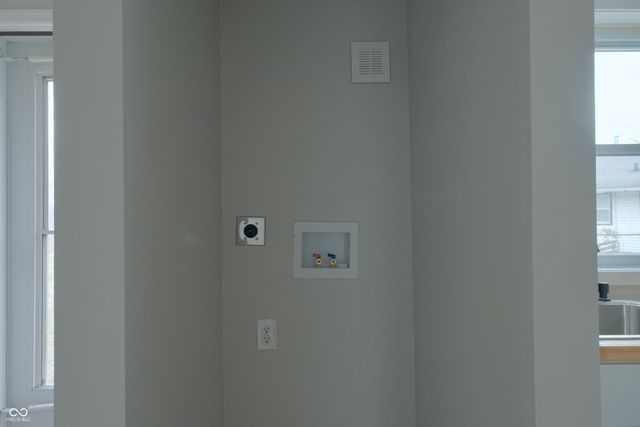 8304 Schoen Drive, Indianapolis, IN 46226