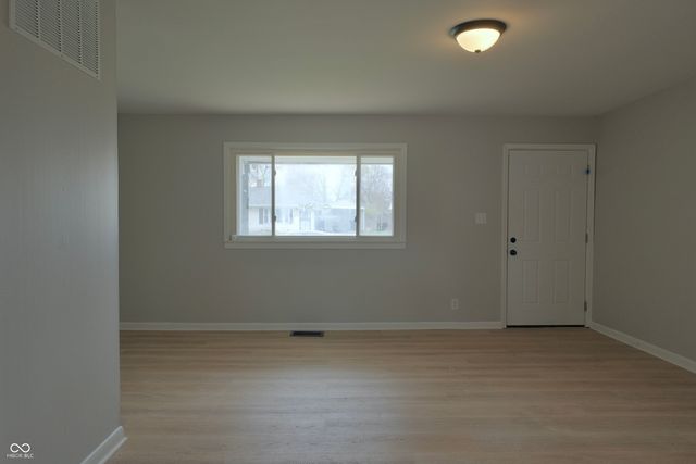 8304 Schoen Drive, Indianapolis, IN 46226