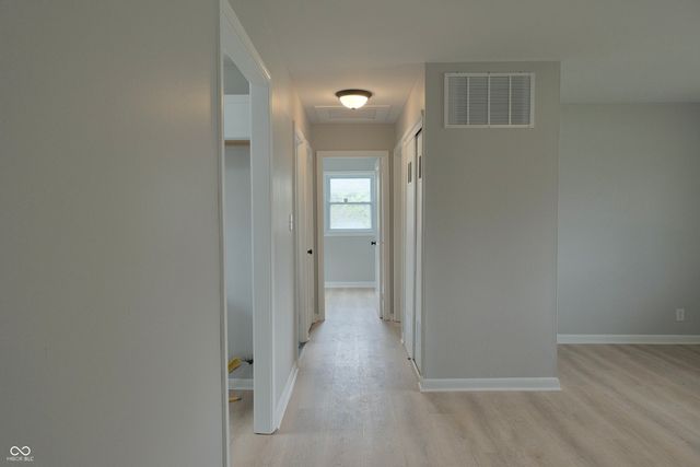 8304 Schoen Drive, Indianapolis, IN 46226