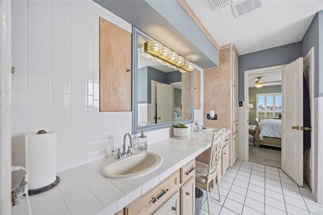 12075 Fm 359 Road, Hempstead, TX 77445
