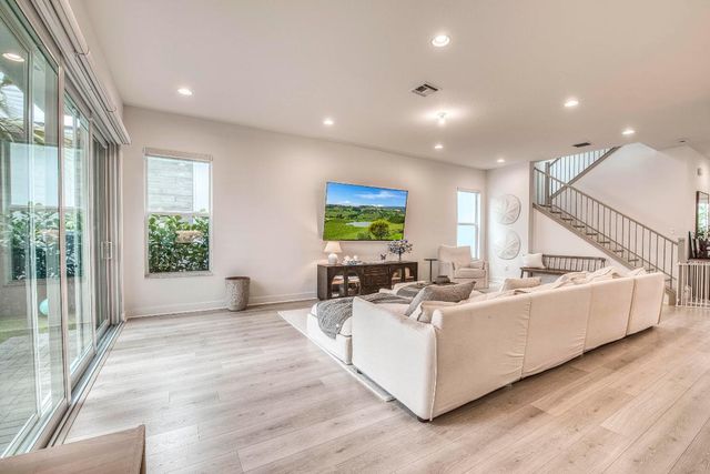 13104 Alton Road, Palm Beach Gardens, FL 33418