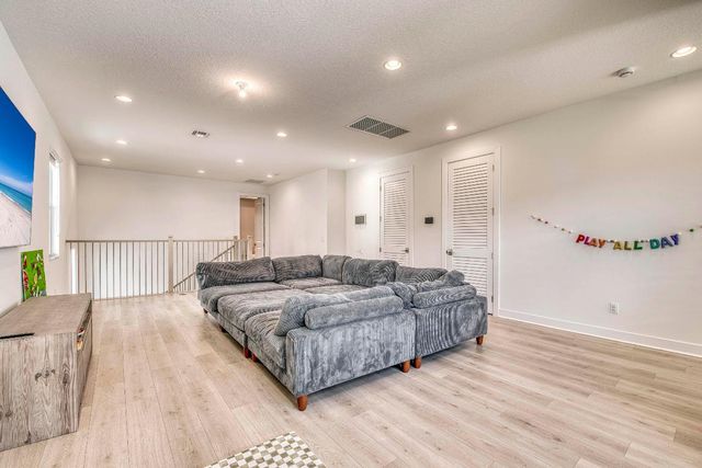 13104 Alton Road, Palm Beach Gardens, FL 33418