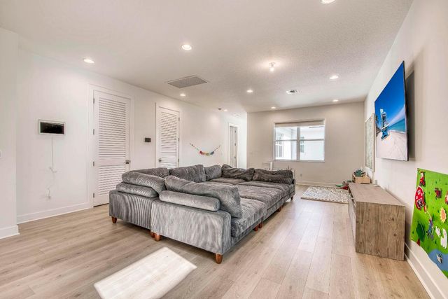 13104 Alton Road, Palm Beach Gardens, FL 33418