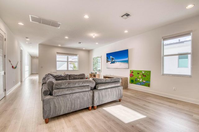 13104 Alton Road, Palm Beach Gardens, FL 33418