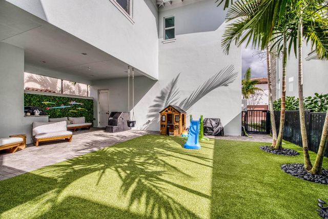 13104 Alton Road, Palm Beach Gardens, FL 33418