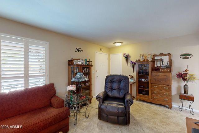 10821 W ROUNDELAY Circle, Sun City, AZ 85351