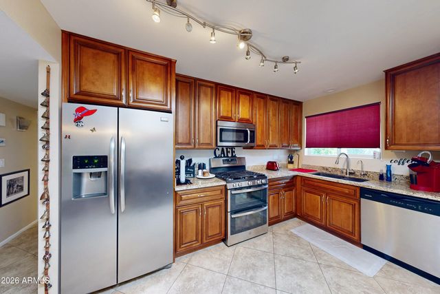 10821 W ROUNDELAY Circle, Sun City, AZ 85351