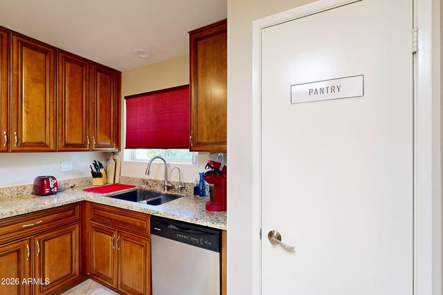 10821 W ROUNDELAY Circle, Sun City, AZ 85351