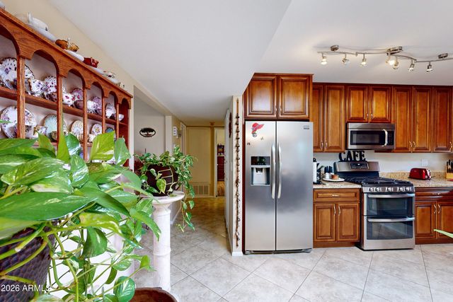 10821 W ROUNDELAY Circle, Sun City, AZ 85351