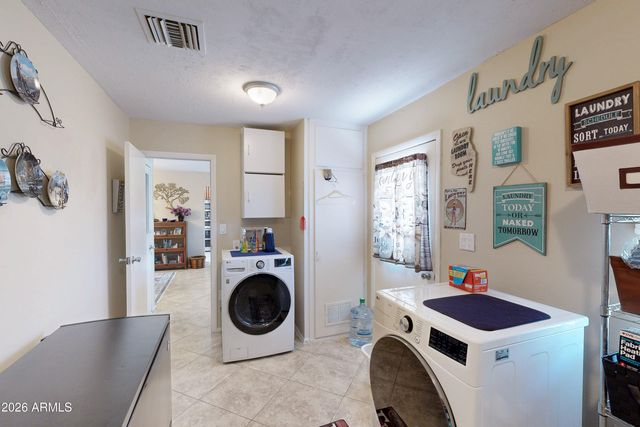 10821 W ROUNDELAY Circle, Sun City, AZ 85351