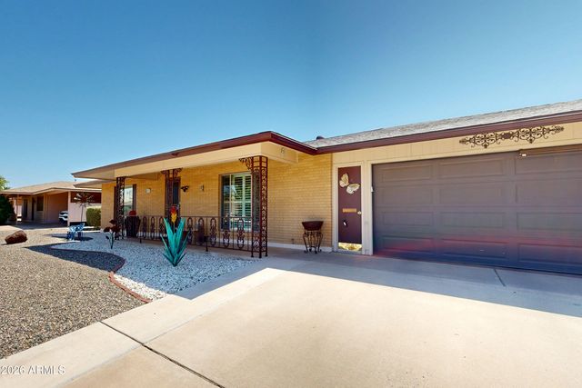 10821 W ROUNDELAY Circle, Sun City, AZ 85351