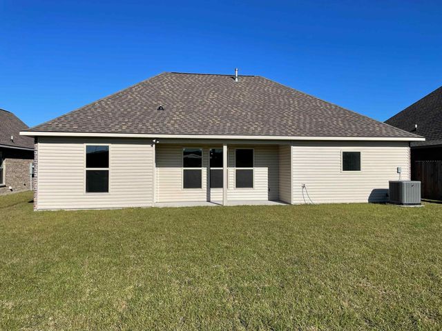 122 Marie Claire Dr, Houma, LA 70364