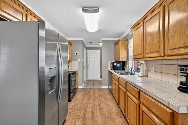 110 Memorial Drive, Gun Barrel City, TX 75156