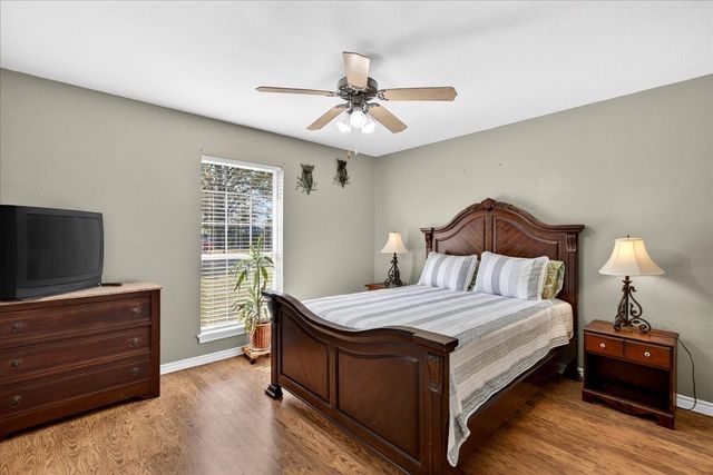 110 Memorial Drive, Gun Barrel City, TX 75156