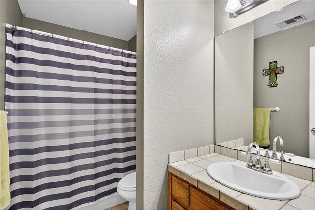 110 Memorial Drive, Gun Barrel City, TX 75156