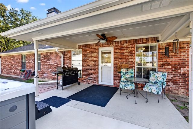 110 Memorial Drive, Gun Barrel City, TX 75156