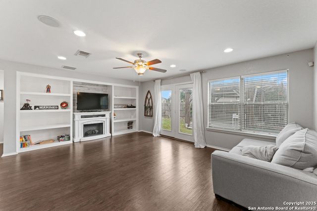 1453 Jordan Crossings, New Braunfels, TX 78130
