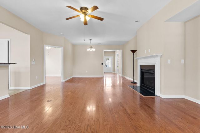 5236 Shipmast Way, Southport, NC 28461