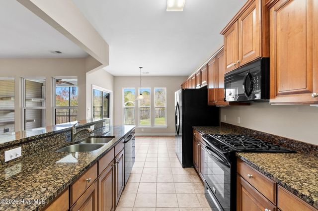 5236 Shipmast Way, Southport, NC 28461