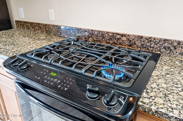 5236 Shipmast Way, Southport, NC 28461