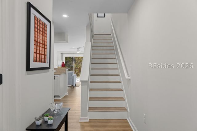 50 Yacht Cove Dr Apt 326, Hilton Head Island, SC 29928