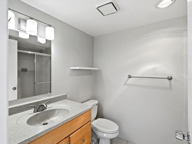 540 S Forest St 8-205, Denver, CO 80246