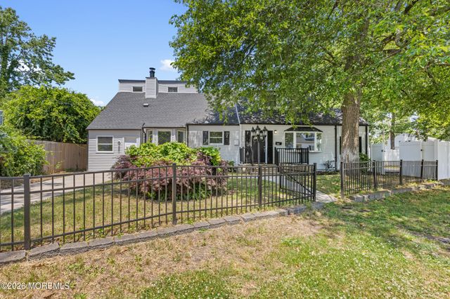 55 11th Street, Hazlet, NJ 07734