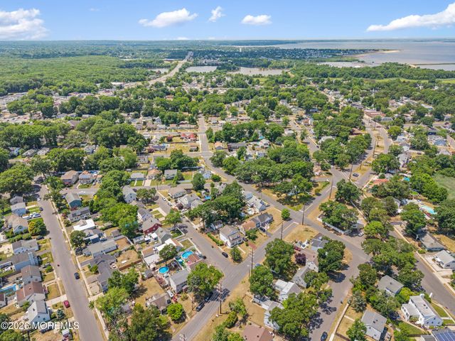 55 11th Street, Hazlet, NJ 07734