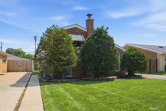 10519 S Pulaski Road, Chicago, IL 60655