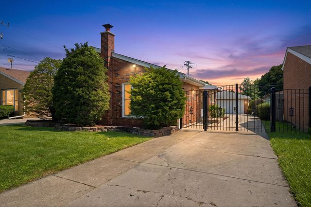 10519 S Pulaski Road, Chicago, IL 60655