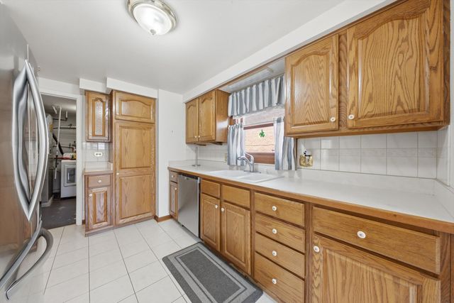 10519 S Pulaski Road, Chicago, IL 60655