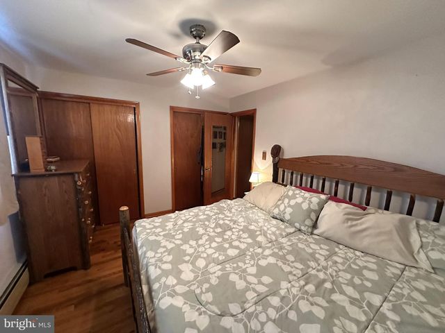 985 FAIRVIEW DR, Hanover, PA 17331