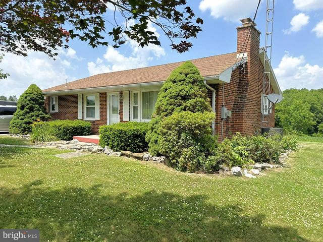 985 FAIRVIEW DR, Hanover, PA 17331