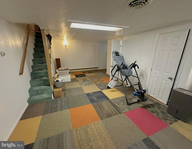 985 FAIRVIEW DR, Hanover, PA 17331