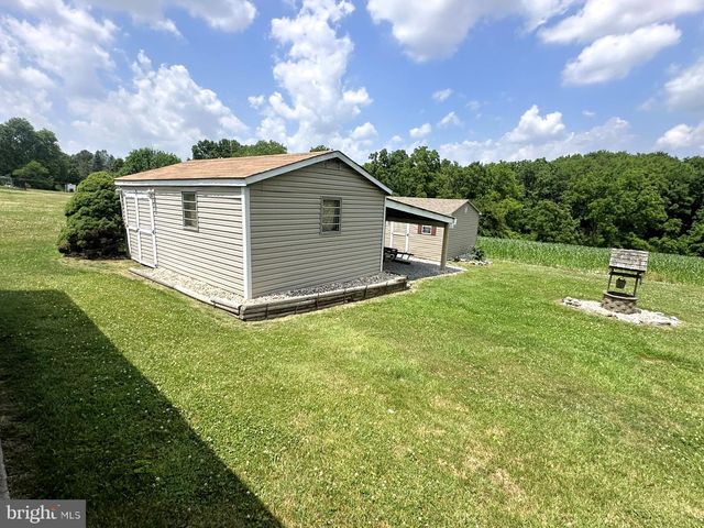 985 FAIRVIEW DR, Hanover, PA 17331