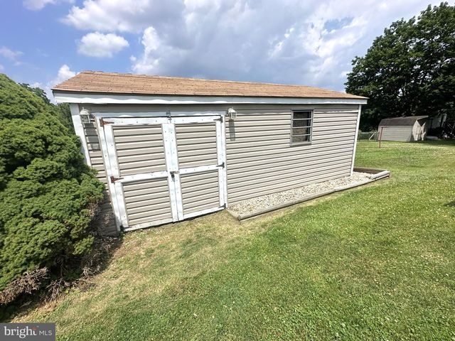 985 FAIRVIEW DR, Hanover, PA 17331