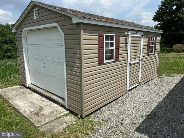 985 FAIRVIEW DR, Hanover, PA 17331