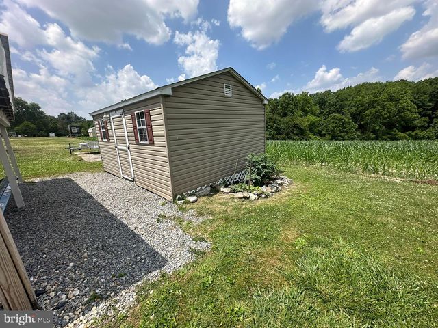 985 FAIRVIEW DR, Hanover, PA 17331