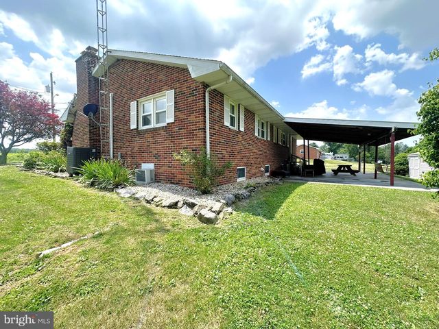 985 FAIRVIEW DR, Hanover, PA 17331