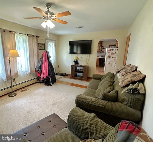 985 FAIRVIEW DR, Hanover, PA 17331