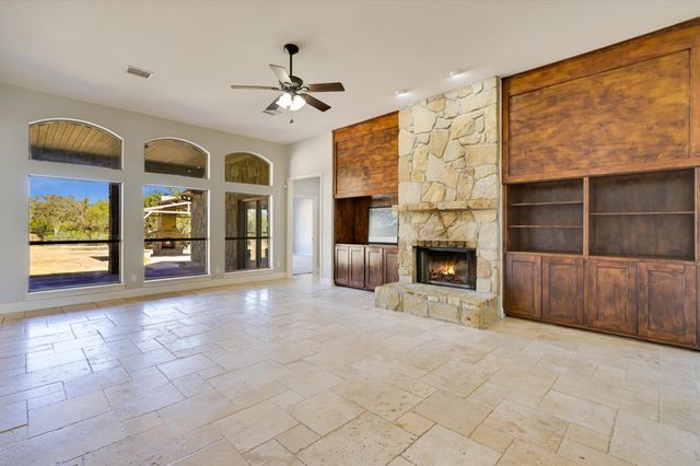 430 Humphrey DR, Buda, TX 78610