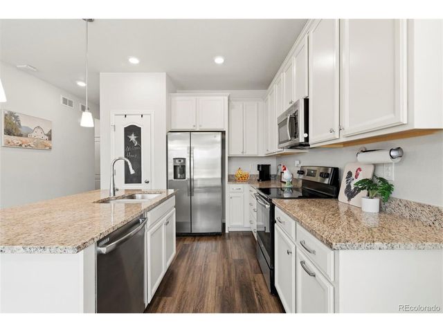 5611 Eagle River Pl, Brighton, CO 80601