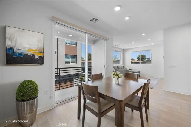 669 S Lyon Street, Santa Ana, CA 92705